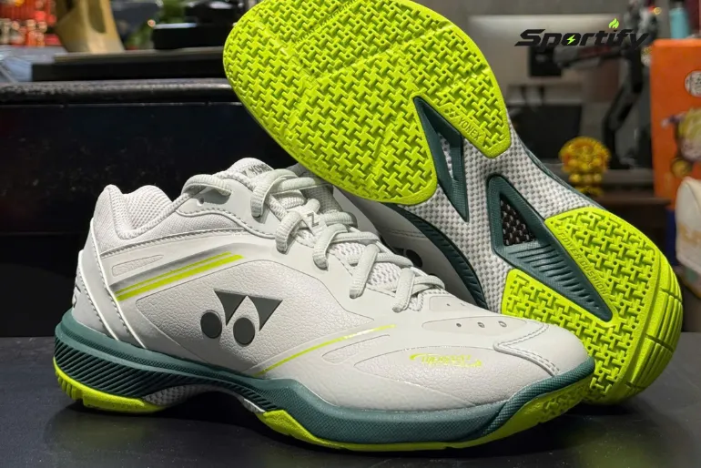 Yonex 65Z phù hợp với ai |. So sánh giày cầu lông Yonex 88D và Yonex SHB 65Z và Yonex Eclipsion Z.
